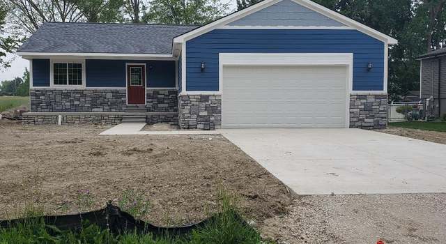Photo of 26593 Alray St, Chesterfield, MI 48051