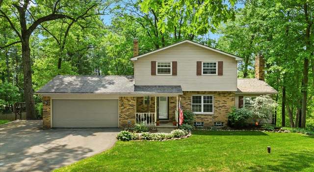 Photo of 3783 Glen Hills Dr, Hartland, MI 48353