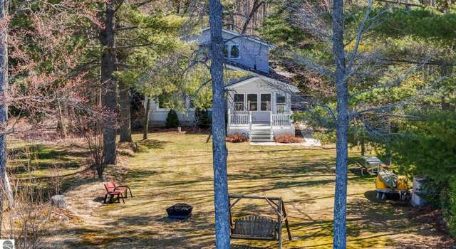 Photo of 5449 E Shore Dr NE, Kalkaska, MI 49646