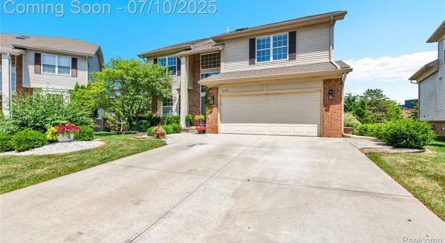 Photo of 3230 Lynhurst Ct, Rochester, MI 48306
