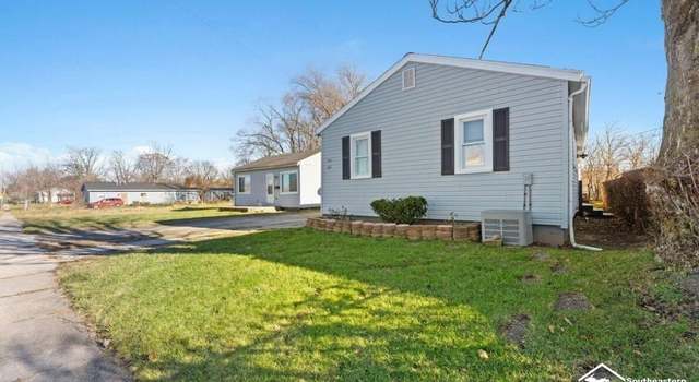 Photo of 411 Railroad St, Monroe, MI 48161