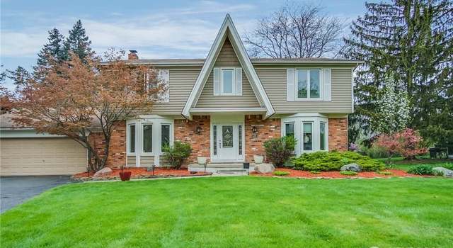 Photo of 5476 Van Ness Dr, Bloomfield Hills, MI 48302