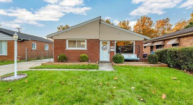 Photo of 4984 Mckinley St, Dearborn Heights, MI 48125
