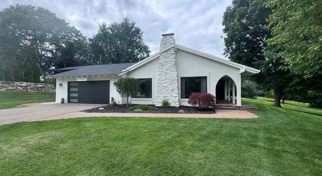 Photo of 3544 Dornoch Ln, Oakland, MI 48363