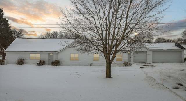 Photo of 16159 Apple Ave, Casnovia, MI 49318