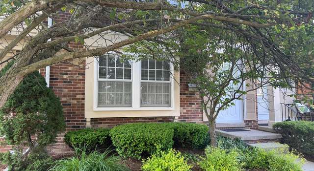 Photo of 5378 Breeze Hill Pl Apt 32, Troy, MI 48098