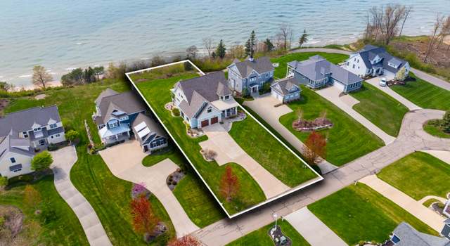 Photo of 7370 Highfield Beach Dr, South Haven, MI 49090