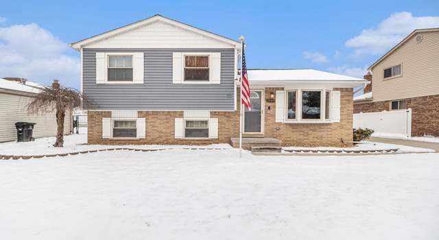 Photo of 22314 Camille Dr, Woodhaven, MI 48183