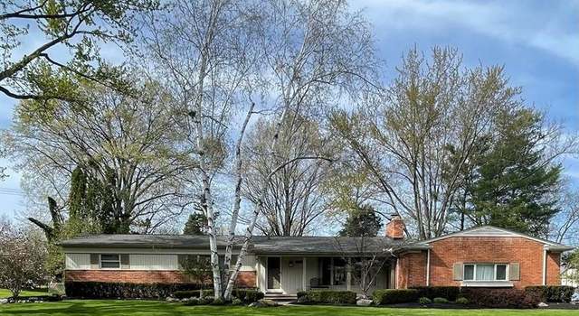 Photo of 1231 Northover Dr, Bloomfield Twp, MI 48304