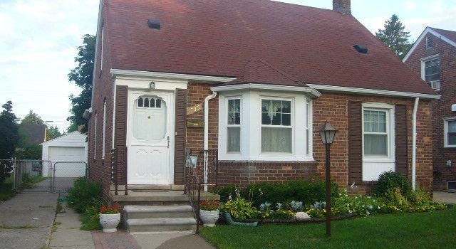 Photo of 1739 Kingsbury Ave, Dearborn, MI 48128