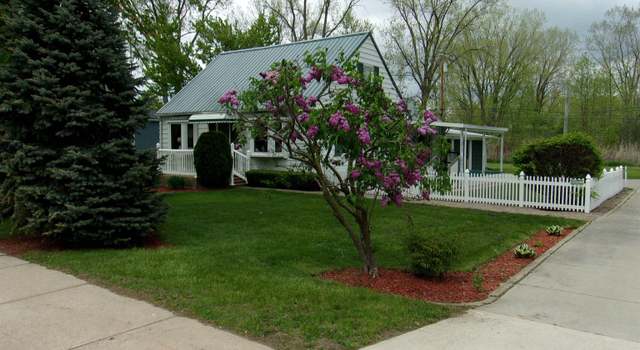 Photo of 5536 Pointe Tremble Rd, Clay, MI 48001
