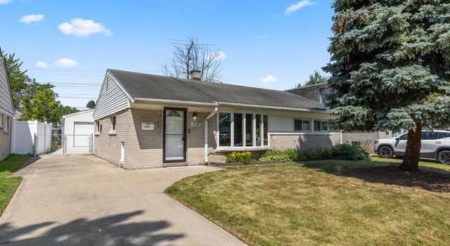 Photo of 25615 Miracle Dr, Madison Heights, MI 48071