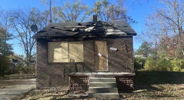 Photo of 14371 Dacosta St, Detroit, MI 48223