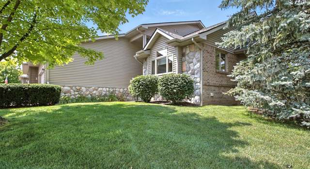 Photo of 920 Mildred J Ct #67, Brighton, MI 48116