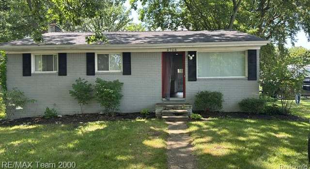 Photo of 8768 Whitehorn St, Romulus, MI 48174