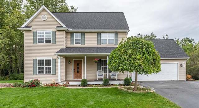 Photo of 10841 Winner Cir, Whitmore Lake, MI 48189