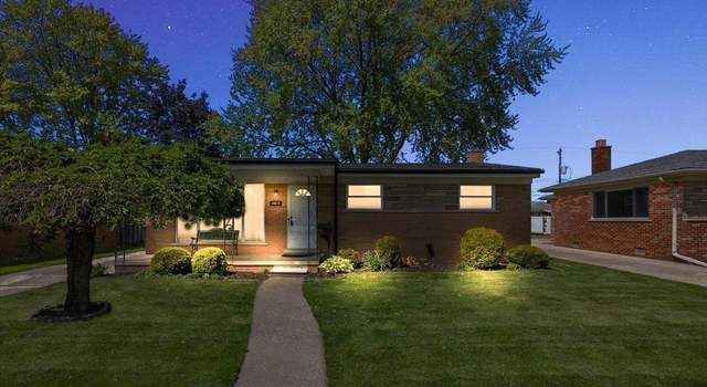 Photo of 28619 Palm Beach Dr, Warren, MI 48093