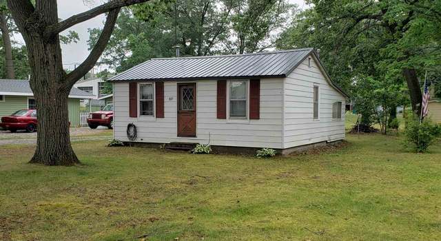 Photo of 107 Sheridan Dr, Prudenville, MI 48651