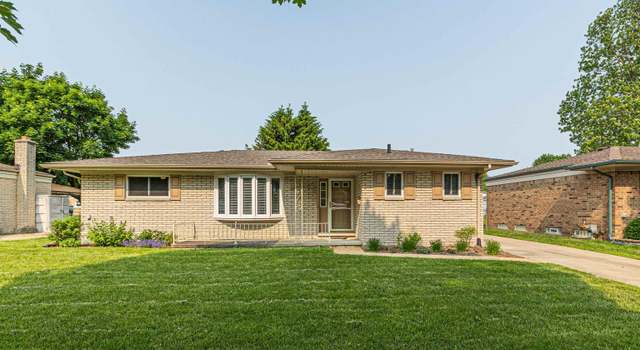 Photo of 40803 Rinaldi Dr, Sterling Heights, MI 48313