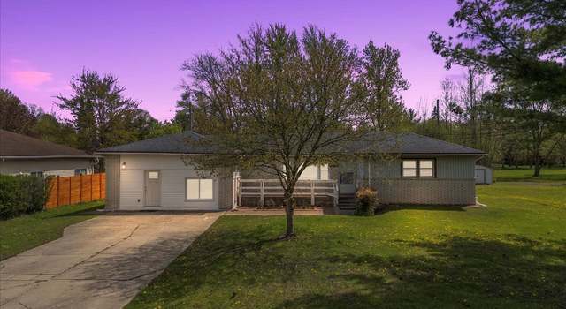 Photo of 802 Hannah Dr, Troy, MI 48085