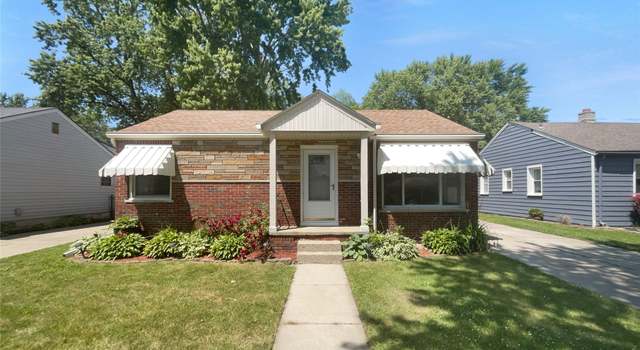 Photo of 22459 Daniels St, St Clair Shores, MI 48081