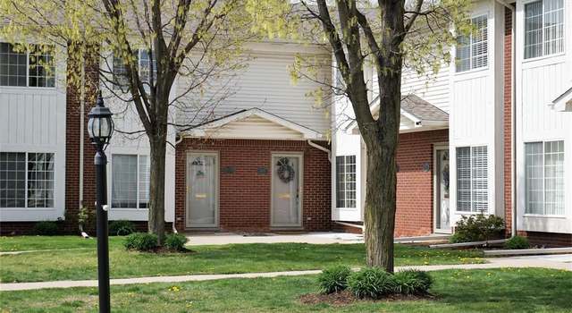 Photo of 4941 Crooks Rd, Royal Oak, MI 48073