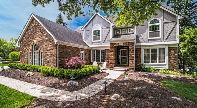 Photo of 21149 Dundee Dr, Novi, MI 48375