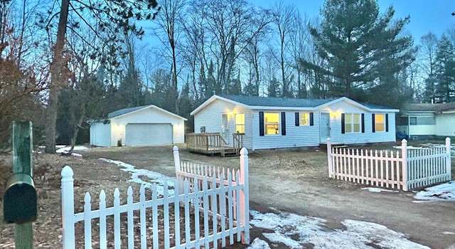 Photo of 707 Pine, Bellaire, MI 49615