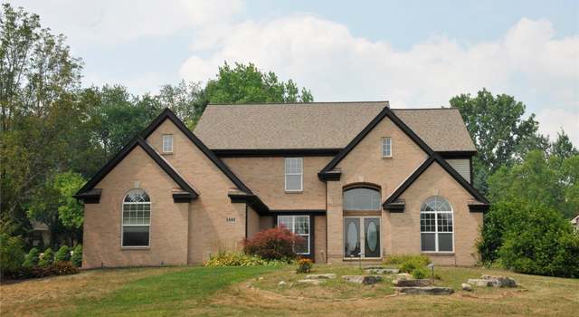 Photo of 5444 Buell Dr, Commerce Charter Township, MI 48382