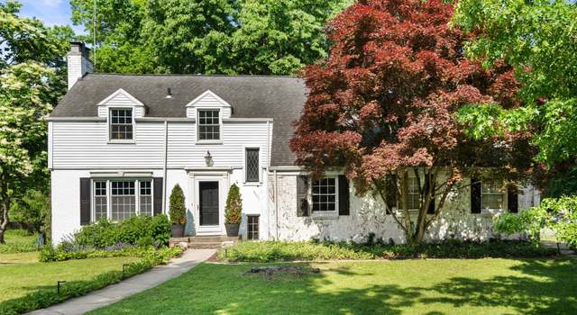Photo of 28051 Santa Barbara Dr, Lathrup Village, MI 48076