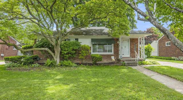Photo of 990 Chippewa Rd, Mount Clemens, MI 48043