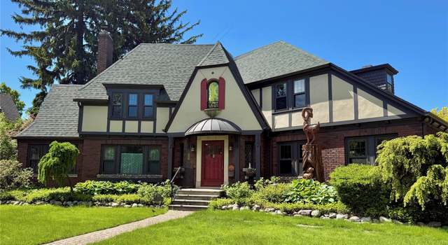 Property at 434 Hendrie Blvd, Royal Oak, MI 48067, 4 beds, 3 baths
