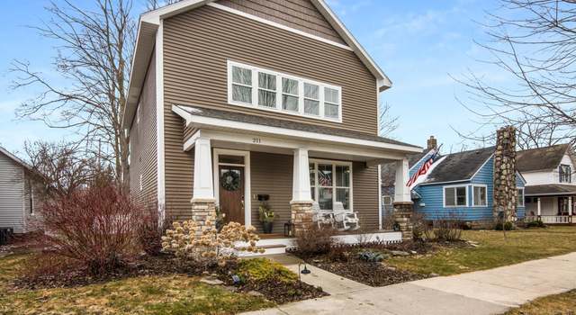 Photo of 211 E Ninth St, Traverse City, MI 49684