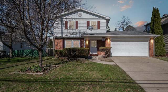 Photo of 2708 Court St, Saginaw, MI 48602