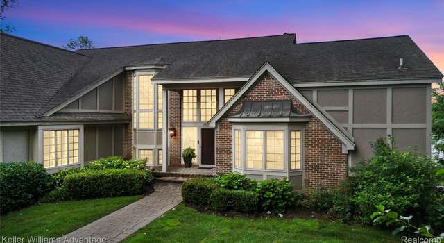 Photo of 2677 Ripple Ct, White Lake, MI 48383