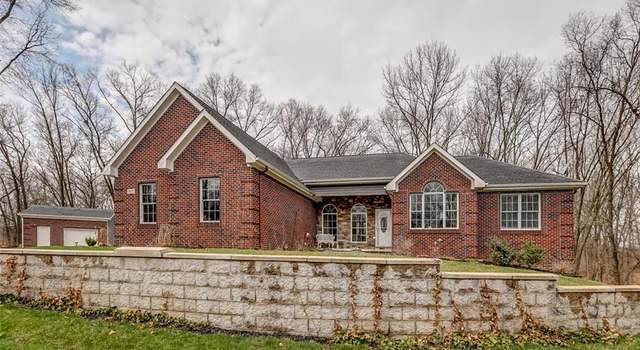 Photo of 1922 Hidden Valley Rd, Howell, MI 48843
