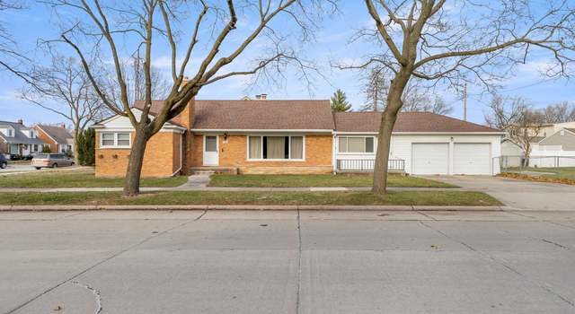 Photo of 1300 Robindale Ave, Dearborn, MI 48128