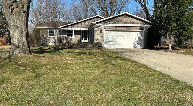 Photo of 1605 Old Chatham Dr, Bloomfield Twp, MI 48304