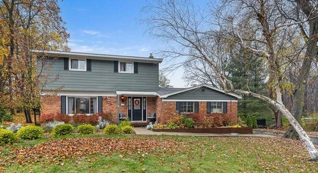 Photo of 4781 Parview Dr, Clarkston, MI 48346