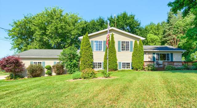 Photo of 5725 Fostoria Rd, Marathon Township, MI 48421