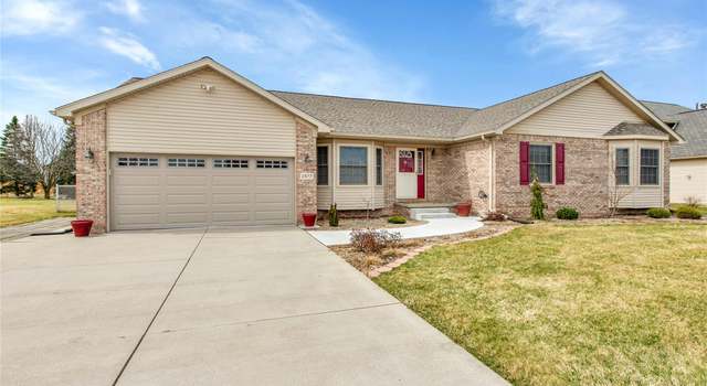 Photo of 2877 Tanglewood Dr, Kimball, MI 48074