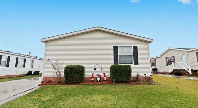 Photo of 37476 Millstone Trl, Lenox, MI 48048