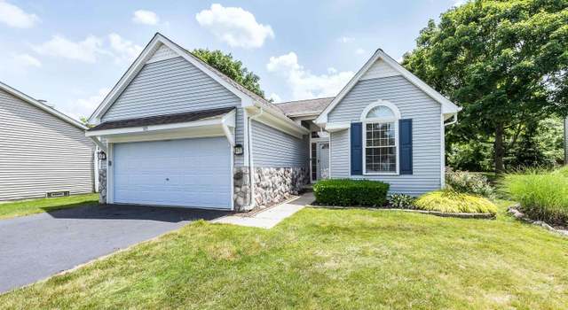 Photo of 925 Rikki Ann Ct, Wixom, MI 48393