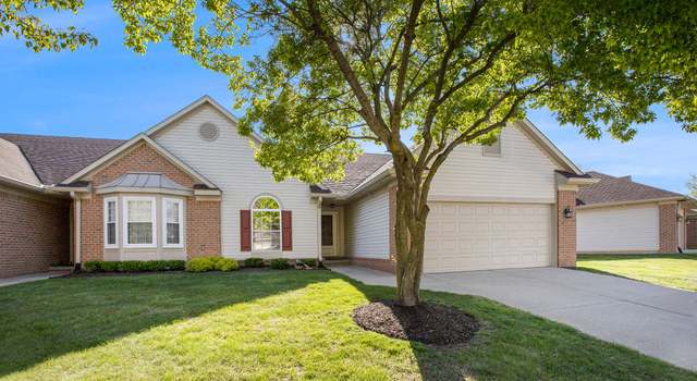 Photo of 413 Mulberry Dr, Commerce Twp, MI 48390