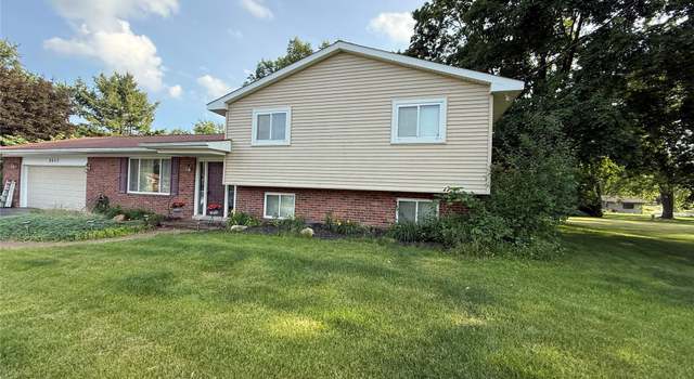 Photo of 3417 Ramada Dr, Highland, MI 48356