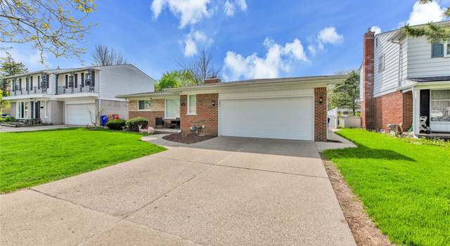 Photo of 32411 Kelly Rd, Fraser, MI 48026