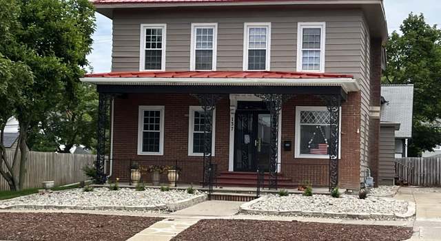 Photo of 137 E Front St, Adrian, MI 49221