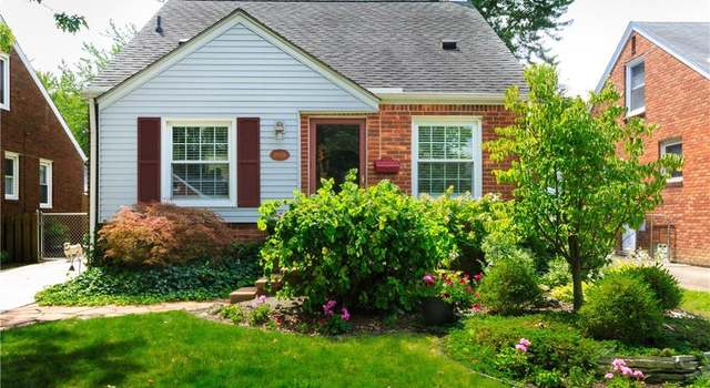 Photo of 20934 Country Club Dr, Harper Woods, MI 48225