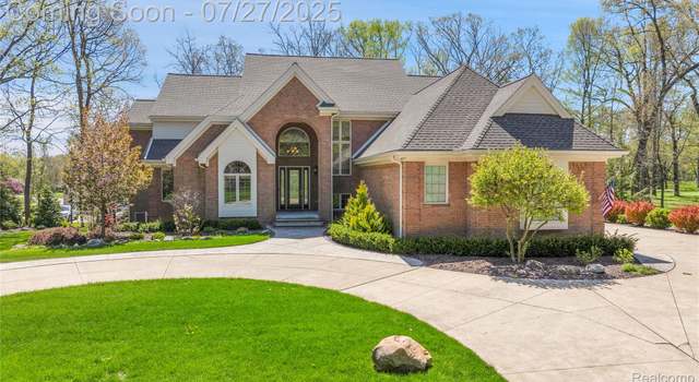 Photo of 736 Inverness, Highland, MI 48357