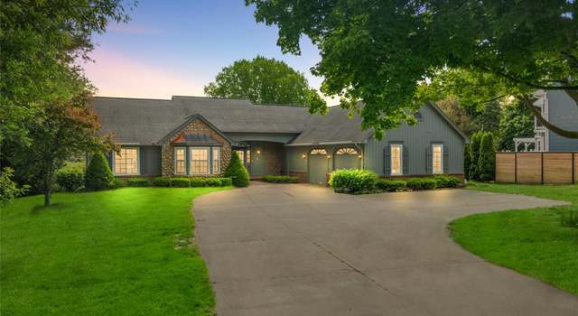 Photo of 385 Joslyn Rd, Lake Orion, MI 48362